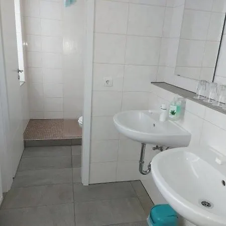 فندق Hotel Sperlingshof Dallgow-Doeberitz