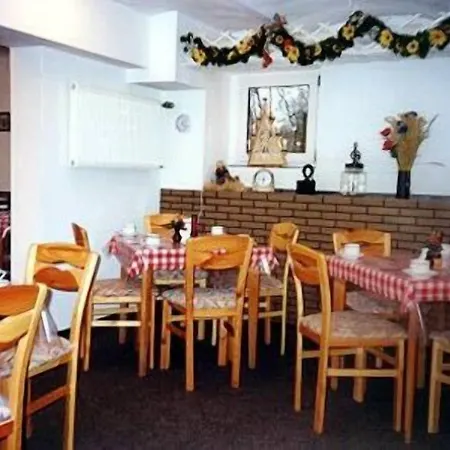 Landguthotel Hotel-pension Sperlingshof Otel Dallgow-Doeberitz