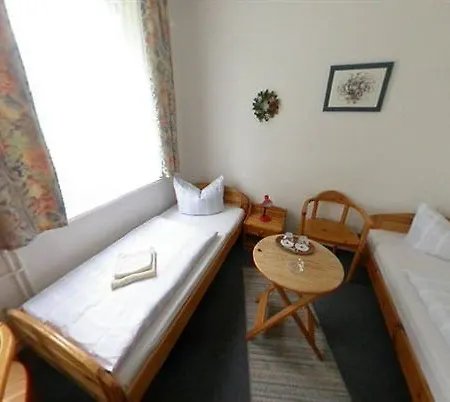 Landguthotel Hotel-pension Sperlingshof Dallgow-Doeberitz