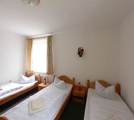 Hotel Landguthotel Hotel-pension Sperlingshof 2*